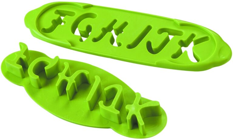 Découpoir lettres + poussoir