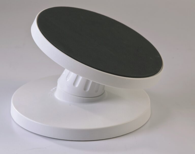 Plateau tournant inclinable