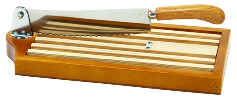 Couteau sur socle bois verni 25cm