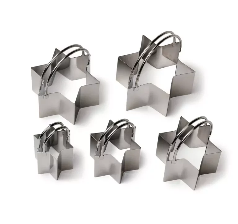 Lot de 5 découpoirs étoile Inox