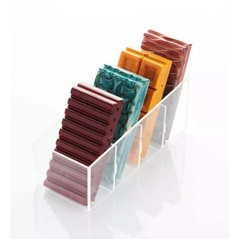 Présentoir vertical en plexiglas pour tablettes