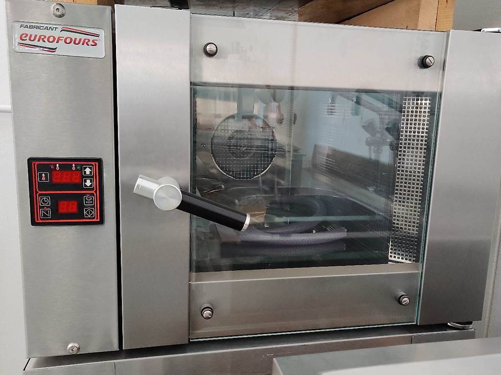 Four ventilé Eurofours 4 plaques 60x40 cm model d'expo – Image 4