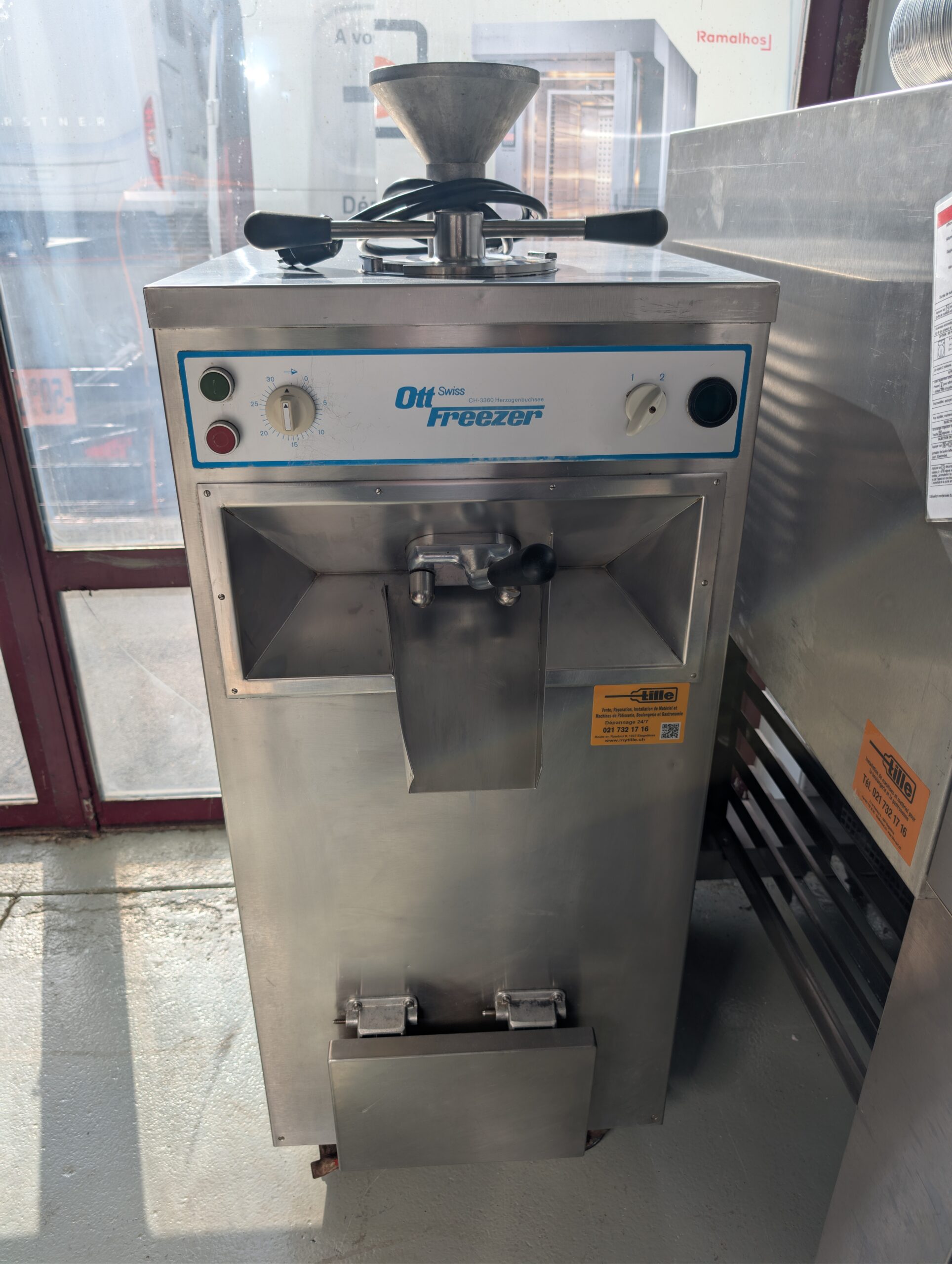 Machine à glaces et sorbets OTT Swiss Freezer