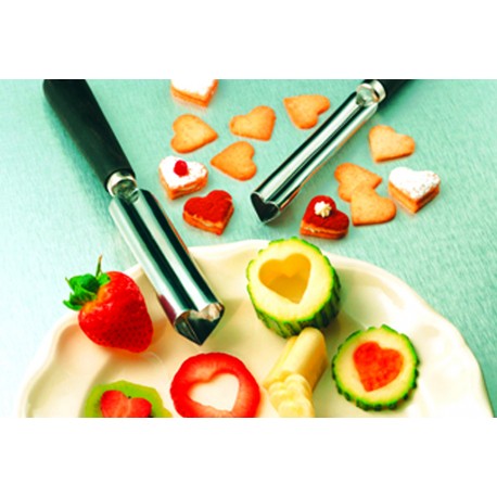 Emporte-pièce en forme de coeur pour l'apéritif et les légumes